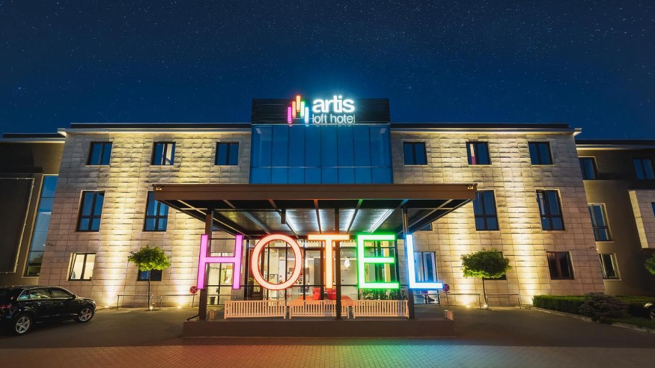 Artis Loft Hotel Раджейовице Екстериор снимка